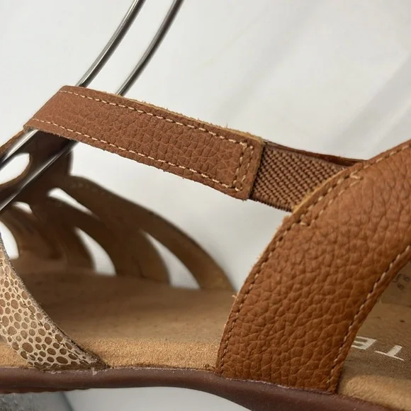 Hotter leather sandals US size 7.5 like new - Picture 8 of 10